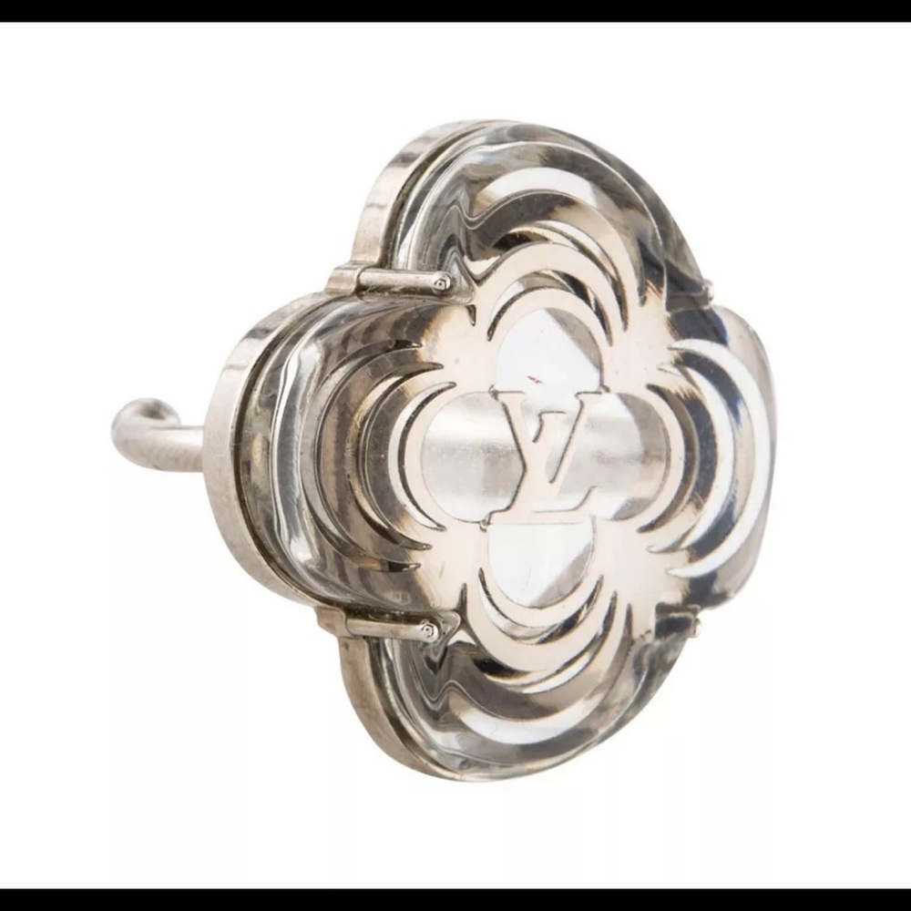 Authentic Louis Vuitton A La  Folie Flower Ring